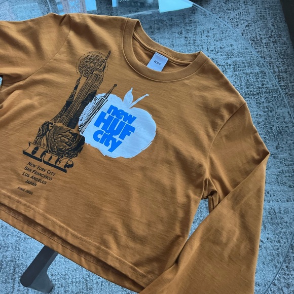 HUF The City Long Sleeve Cropped Burnt Orange Casual Tee/ Blouse Sz S - Picture 9 of 10